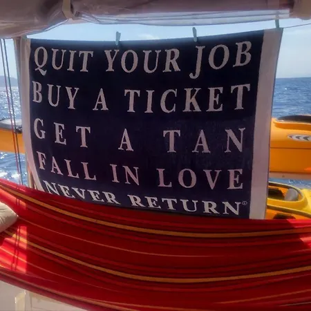 Botel Huck Finn Catamarans *
